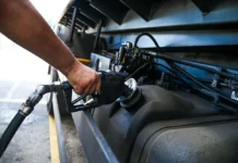 Petrobras anuncia redução de R$ 0,16 no litro do diesel para as distribuidoras